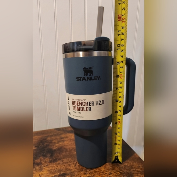 NWT Stanley 40oz Blue Spruce Navy Quencher H2.0 FlowState Tumbler w Straw - Picture 5 of 5
